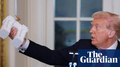 Trump Dismisses Federal Arts Board Responsible for White House Ballroom Review and ‘Arc de Trump’