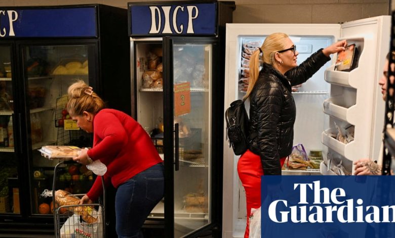 White House Requests Court to Halt Order for Full Distribution of November Food Stamps Amid 2025 U.S. Federal Government Shutdown White House Requests Court to Halt Order for Full Distribution of November Food Stamps Amid 2025 U.S. Federal Government Shutdown