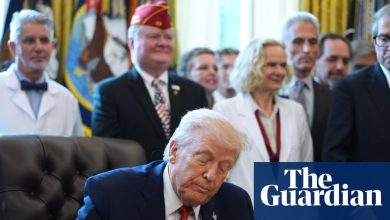 Trump Signs Order Reclassifying Marijuana as a Less Dangerous Substance | Trump Administration Trump Signs Order Reclassifying Marijuana as a Less Dangerous Substance | Trump Administration