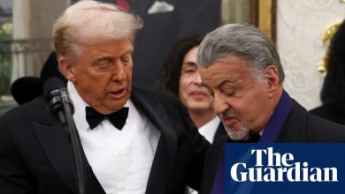 Trump hosts Kennedy Center honorees and teases hosting skills: ‘I’m sure they’ll give me great reviews’ | Donald Trump Trump hosts Kennedy Center honorees and teases hosting skills: ‘I’m sure they’ll give me great reviews’ | Donald Trump