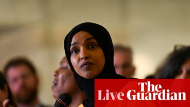 Congresswoman Ilhan Omar says ICE agents pulled over her son – US politics live | US politics Congresswoman Ilhan Omar says ICE agents pulled over her son – US politics live | US politics