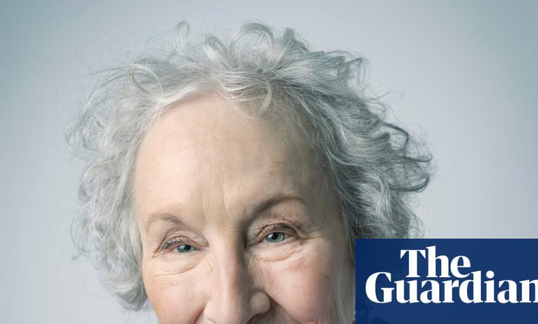 ‘If I was American, I’d be worried about my country’: Margaret Atwood answers questions from Ai Weiwei, Rebecca Solnit and more | Margaret Atwood ‘If I was American, I’d be worried about my country’: Margaret Atwood answers questions from Ai Weiwei, Rebecca Solnit and more | Margaret Atwood
