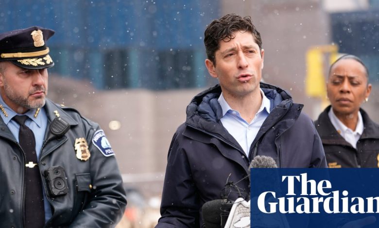 Minneapolis Mayor Calls on FBI to Involve State Officials in Renee Good Investigation Following Minnesota ICE Shooting