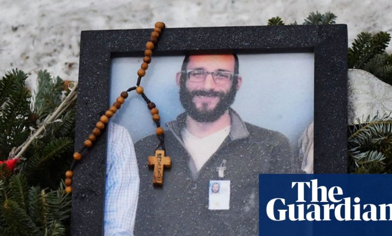 Fundraiser for Alex Pretti family raises nearly 0,000 day after fatal shooting | Minneapolis